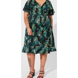 Torrid Bubble Charm Midi Surplice Dress 2X Pockets Black Green Floral Fairy